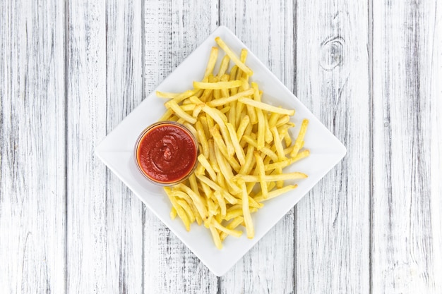 Portion de frites fraîchement préparées