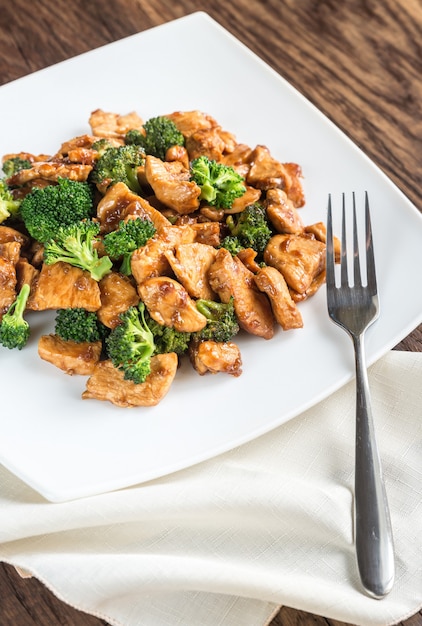 Portion de poulet au brocoli