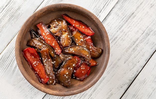 Portion de sauté teriyaki au poivre d'aubergine