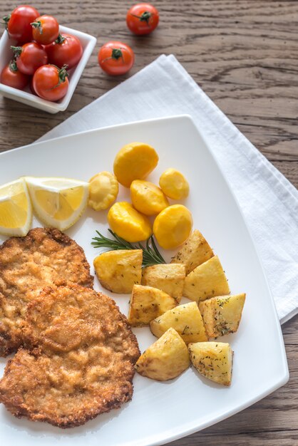 Portion de schnitzel avec garniture