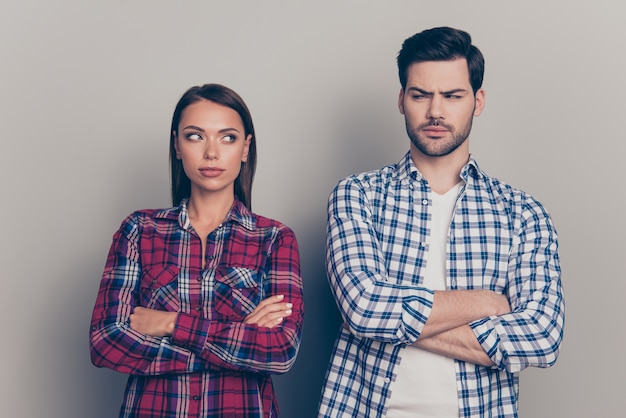 Portrait de beau jeune couple