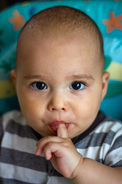 Portrait d'un bébé mignon