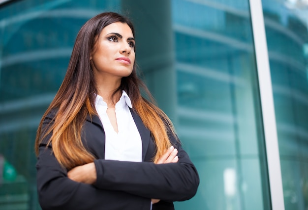 Portrait d&#39;une belle femme d&#39;affaires