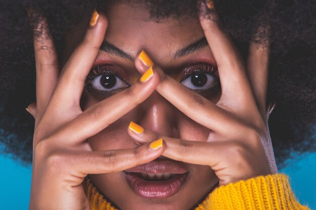 Portrait de la belle femme africaine