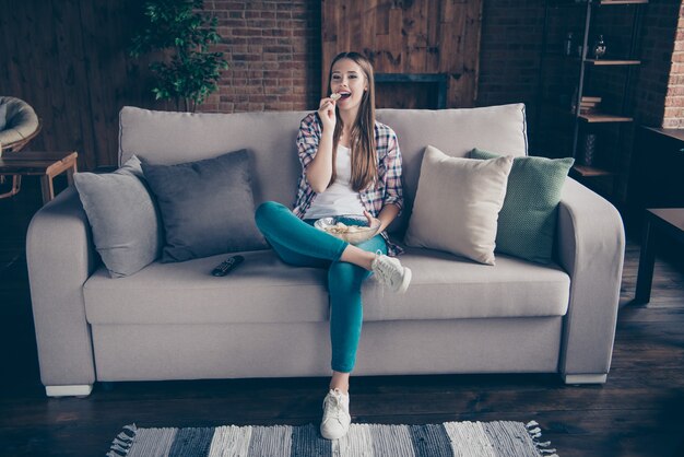 Portrait d'une belle jeune femme