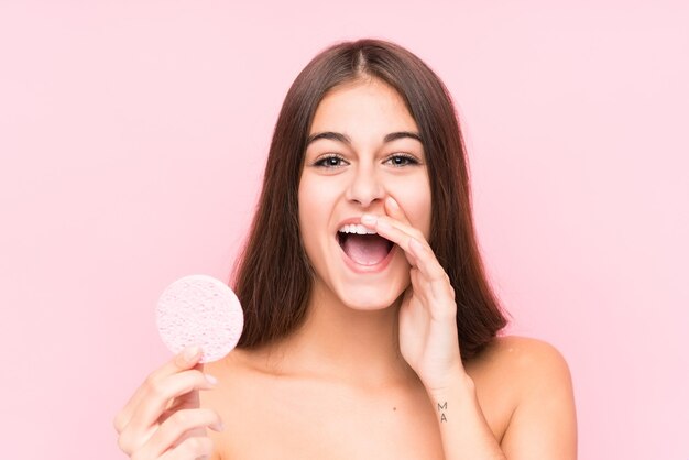 Portrait d'une belle jeune fille