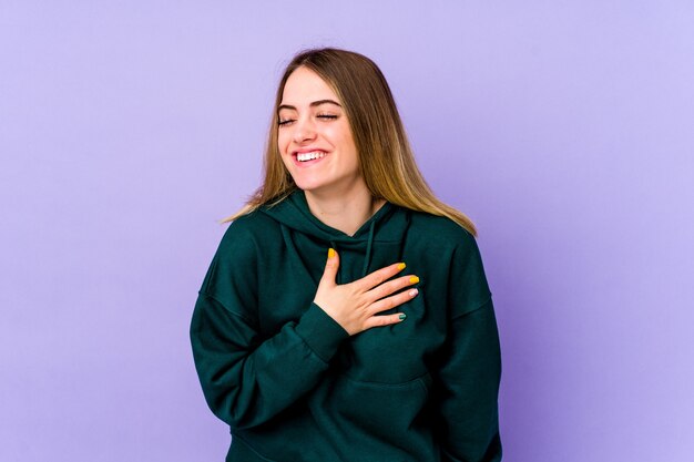 Portrait d'une belle jeune fille