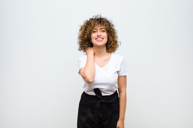 Portrait, bouclé, jeune, femme, Sourire