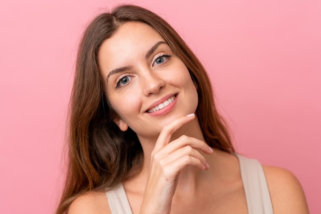 portrait, caucasien, femme, isolé, sur, arrière-plan rose