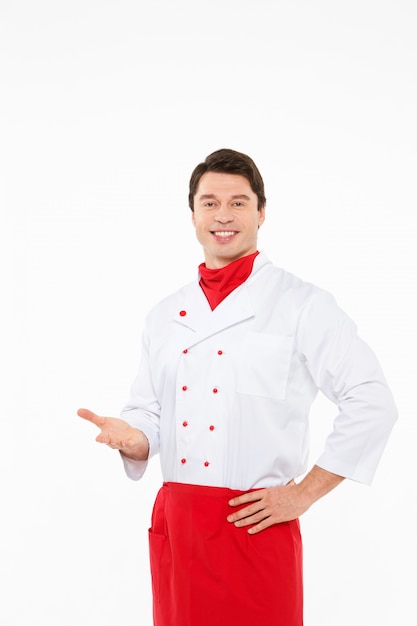 Portrait du chef caucasien sur blanc