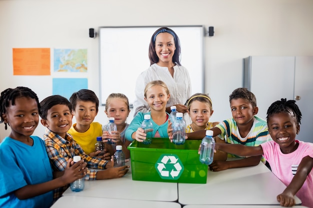 Photo portrait des élèves et des enseignants de recyclage