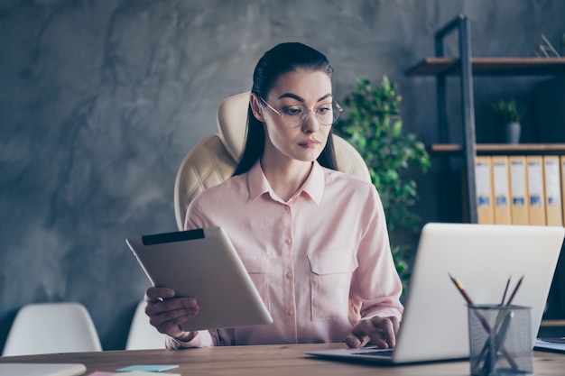 portrait de femme jeune entreprise