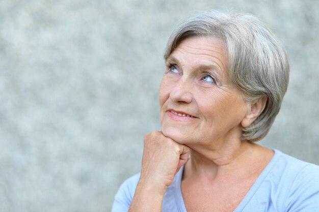 Portrait d'une femme mûre, gros plan