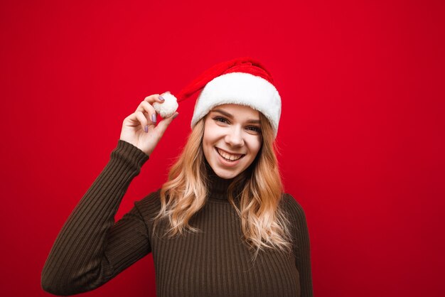 Photo portrait femme portant bonnet de noel