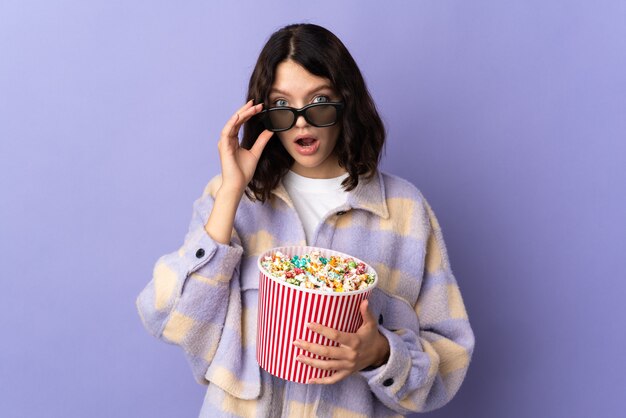 portrait fille avec pop-corn