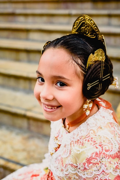 Photo portrait d'une fille souriante