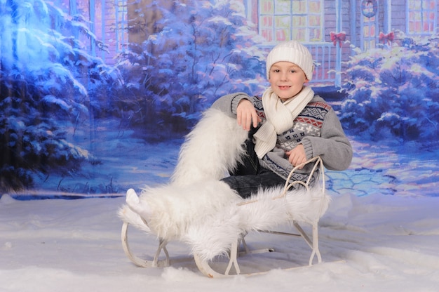 Photo portrait d'un garçon célébrant noël