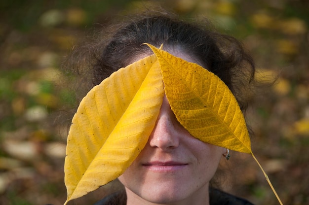 Photo portrait en gros plan d'une femme