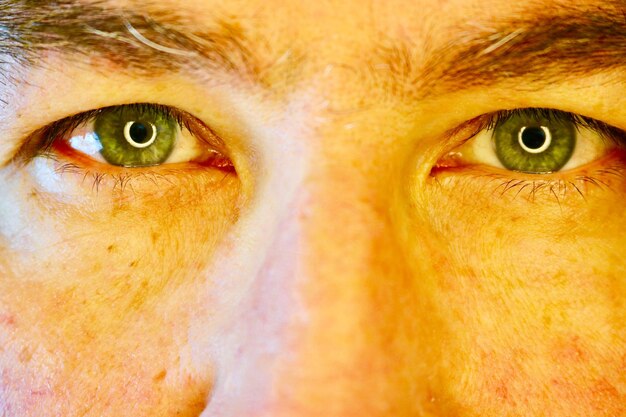 Photo portrait en gros plan des yeux d'un homme