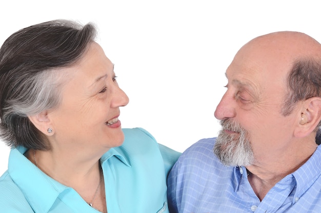 Portrait de l&#39;heureux couple de personnes âgées