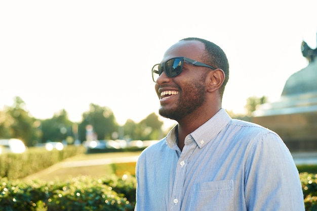 Portrait d'un homme d'affaires afro-américain.