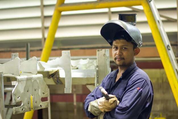 Portrait d'un homme au travail