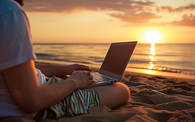 Portrait d'un homme travaillant sur un ordinateur portable près de la plage de la mer avec un grand espace de copie pour le texte IA générative