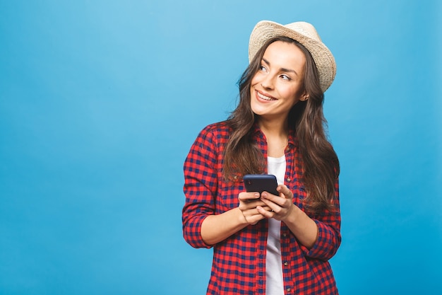 Portrait d'une jeune femme brune