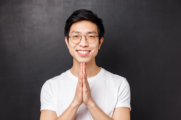 Portrait d'un jeune homme asiatique