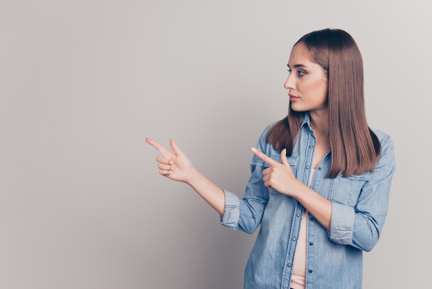 Portrait d'une jolie jeune femme