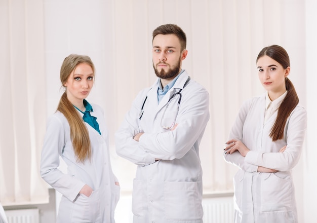 Portrait de médecins.