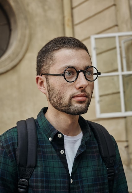 portrait, de, mi homme adulte, porter lunettes