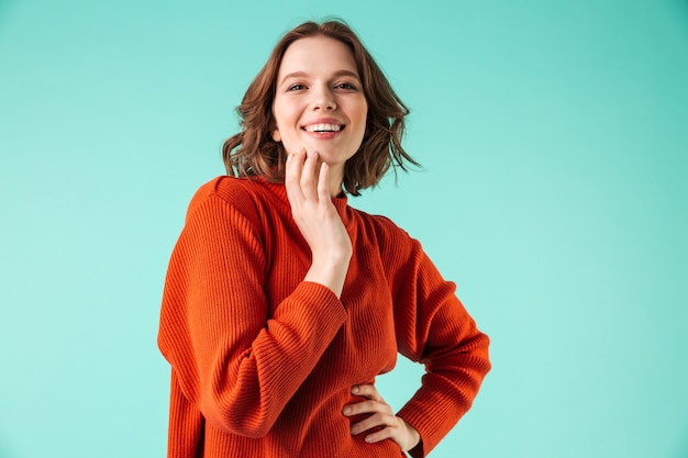 Portrait, rire, jeune, femme, habillé, chandail