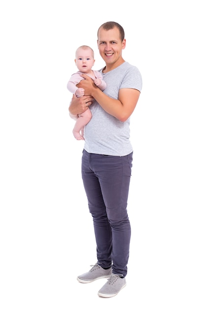 Portrait de toute la longueur du jeune père avec petite fille isolé sur fond blanc