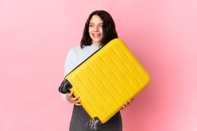 portrait voyageur fille avec bagages