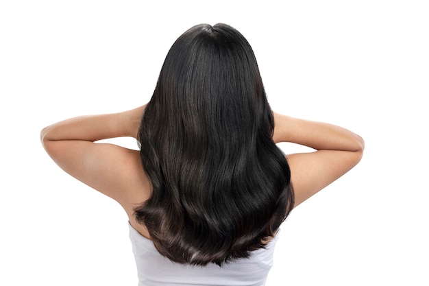 Portrait vue arrière d'une belle femme asiatique aux cheveux longs