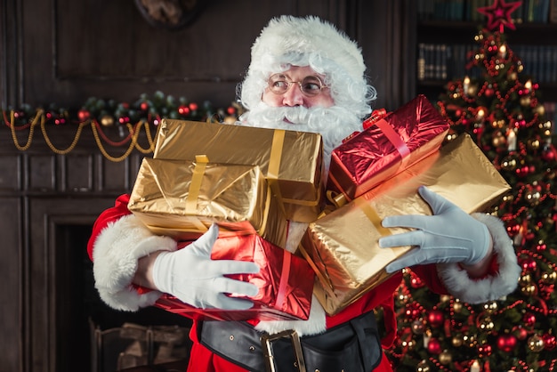 Portraits et mode de vie du père Noël