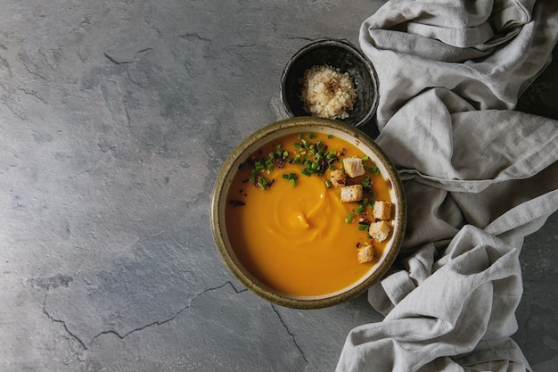 Potage à la citrouille et aux carottes