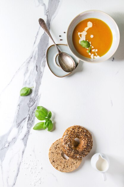 Potage à la citrouille ou aux carottes