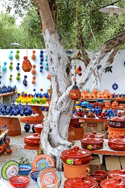 Poterie grecque comme souvenir traditionnel de l'île de Crète