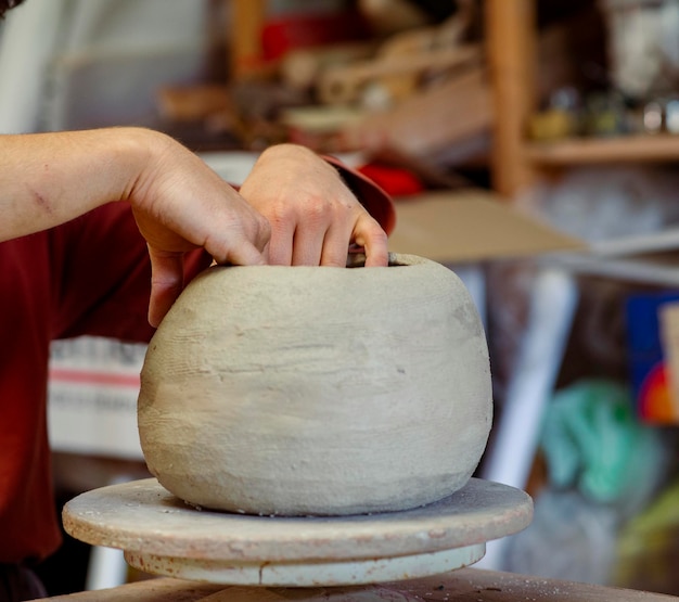 Poterie le processus de fabrication de la poterie