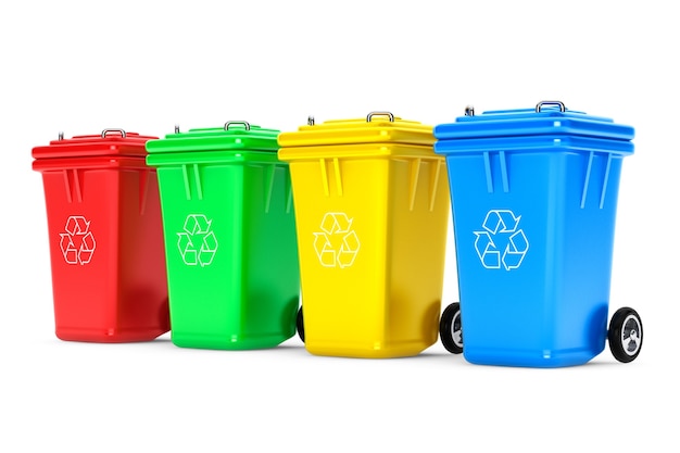 Poubelles à ordures multicolores sur fond blanc