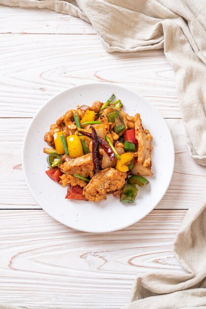 Poulet Sauté aux Noix de Cajou