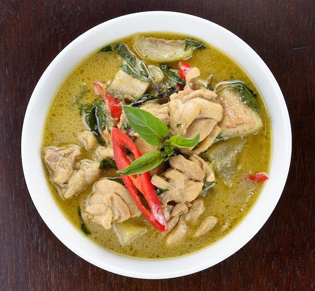 Poulet vert au curry, cuisine thaïlandaise