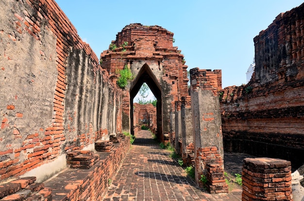 Prasat Nakhon Luang Temple Ruine d'Ayutthaya en Thaïlande