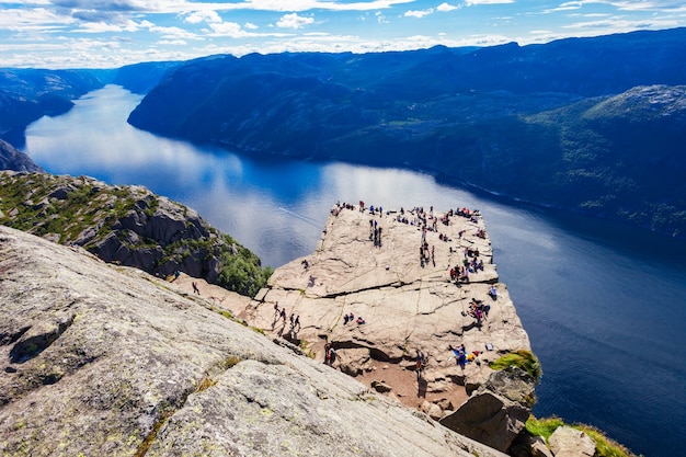 Preikestolen ou Prekestolen ou Pulpit Rock vue aérienne, Norvège