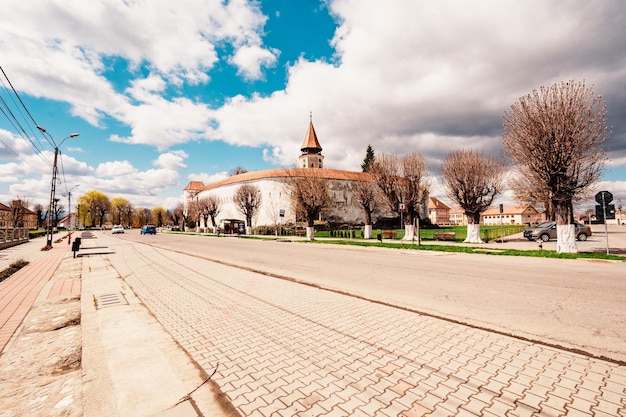 Prejmer Roumanie Vue de l'église fortifiée murs épais puissants en Transylvanie Église saxonne fortifiée médiévale dans le comté de Brasov monument