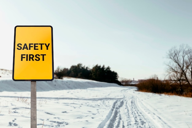 Premier signe de sécurité dans la neige