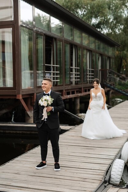 Photo la première rencontre de la mariée et du marié