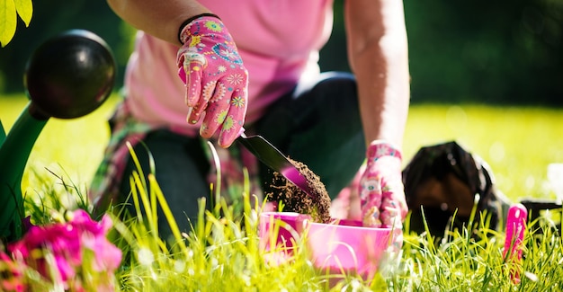 Photo prendre soin du jardin